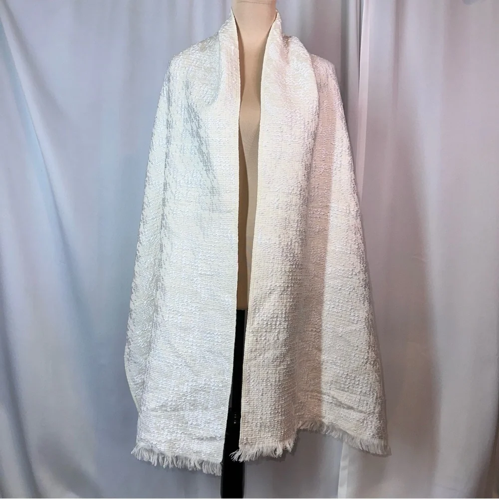 Badgley‎ Mischka Ivory Boucle Knit Scarf 83x20 Metallic Fiber Accent Only Money